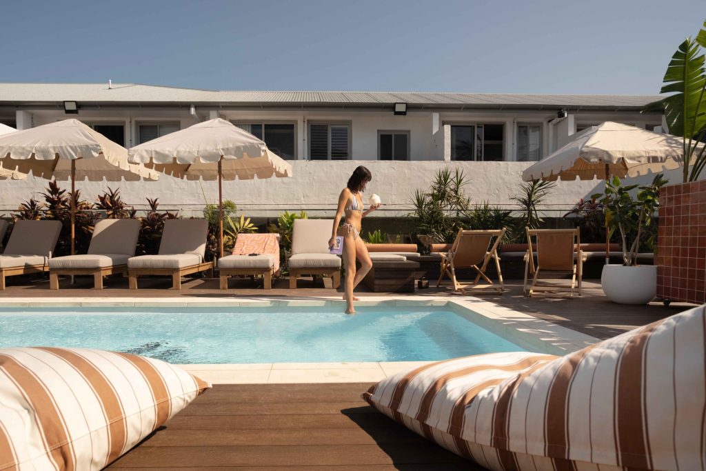 Drifter hotel partners with Skydive Australia